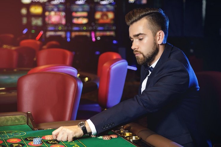 Antarmuka permainan Golden Toad di platform bcgames dengan gulungan slot dan tombol putar