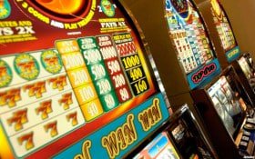 Layar perolehan bonus dan riwayat putaran
